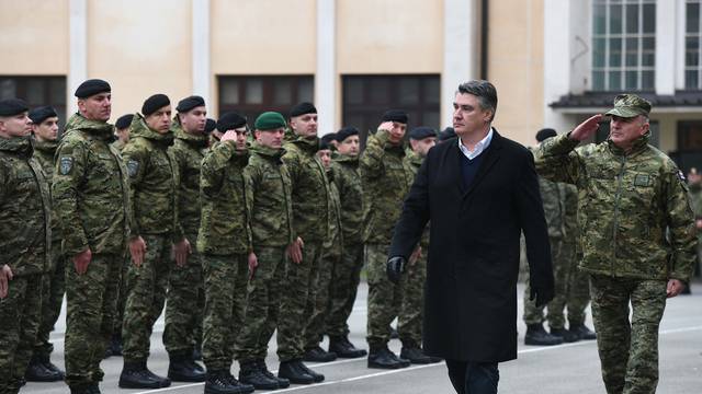 Milanović poručio vojnicima: Idete u državu koja nam je bliska, ali nisu je svi priznali