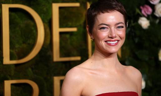 Ošišala se zbog uloge? Emma Stone pokazala novu frizuru...