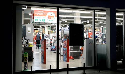 Do 11 sati u trgovini izdano 40 posto manje računa nego prošli petak, iznos čak 47 posto manji