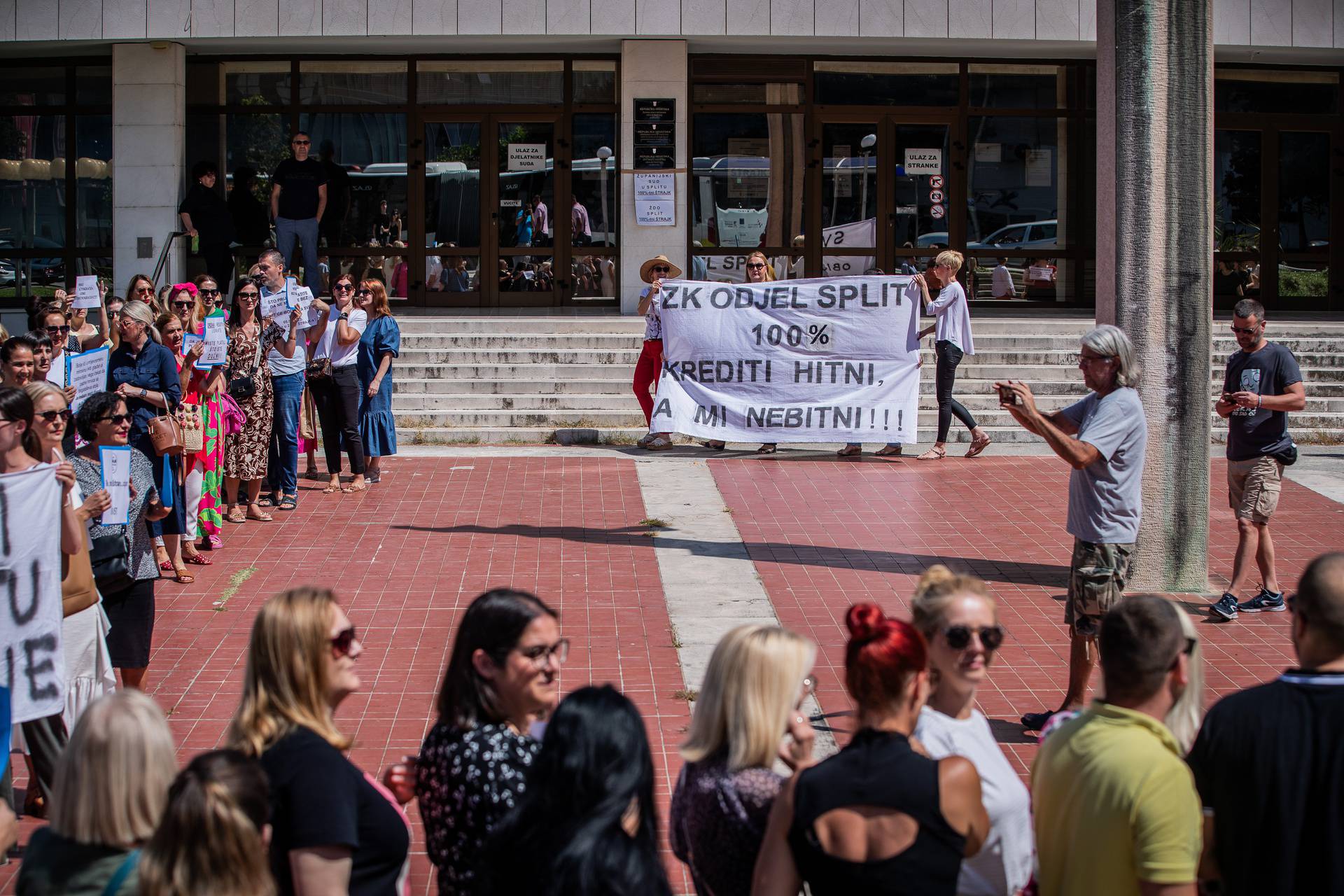 Štrajk djelatnika Županijskog i Trgovačkog suda u Splitu