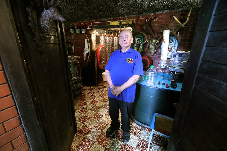 Vikendica pod zemljom puna je vina: 'U njoj su najbolji tulumi'