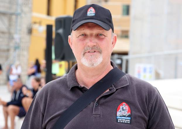 Šibenik:Odrzan je 'Prosvjedni skup protiv financiranja FALIŠ-a i svih ostalih protuhrvatskih dogaðanja'