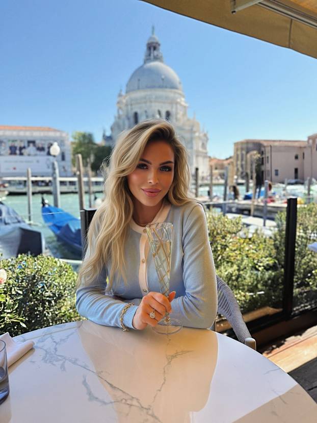 FOTO Bivši dinamovac rastao se s Hrvaticom, sad ljubi 12 godina mlađu Turkinju: 'Moja ljubav'