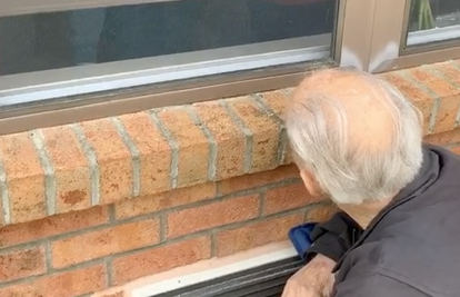 Bob (85): 'Svoju dragu sada mogu vidjeti samo kroz prozor'
