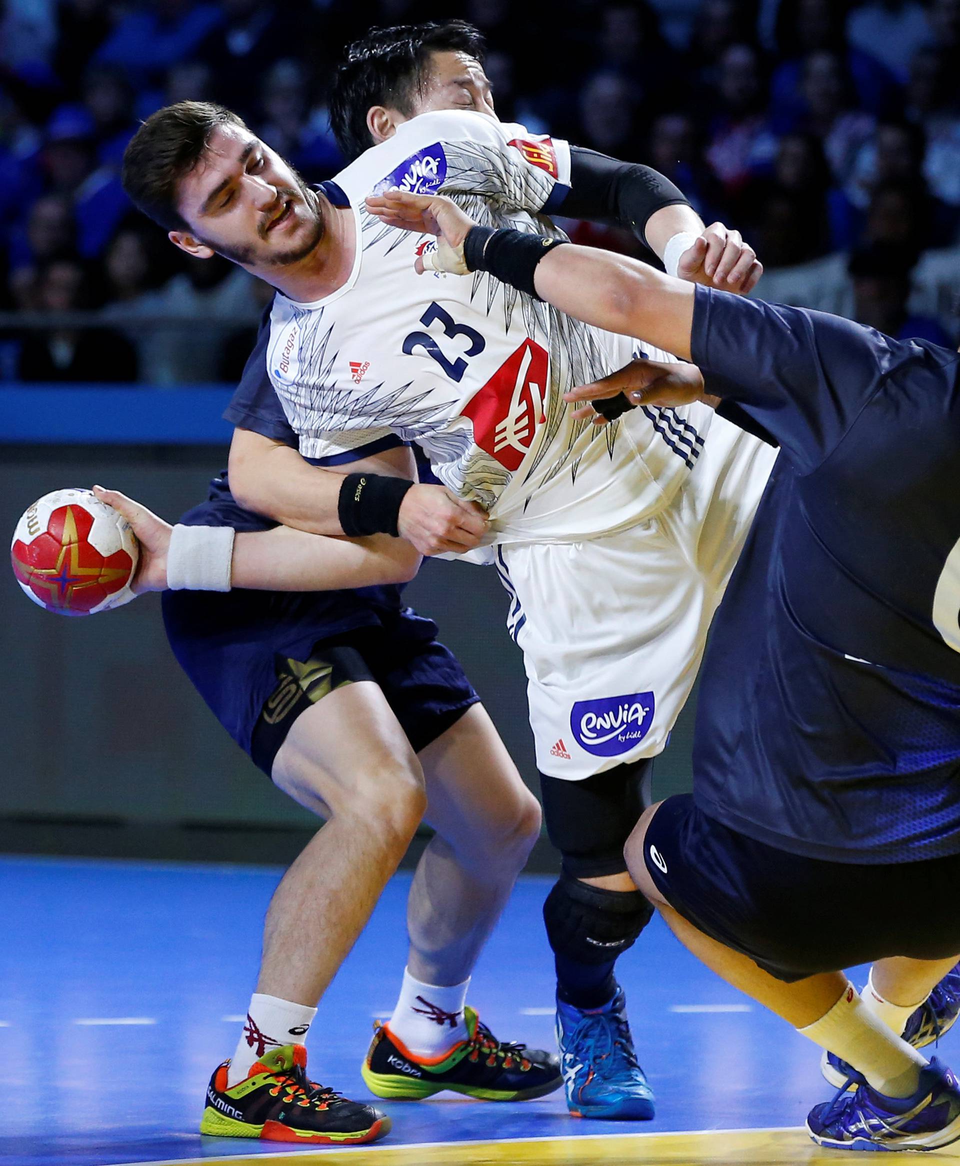 Men's Handball - Japan v France - 2017 Men's World Championship Main Round - Group A
