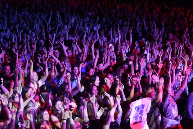 Karlovac: Koncert Plavog orkestra na Danima piva