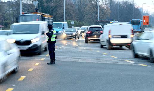 FOTO Evo kakav je promet bio na prvi radni dan oko Vjesnika