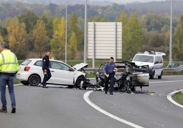 Zagreb: U prometnoj nesreći izgorio jedan automobil