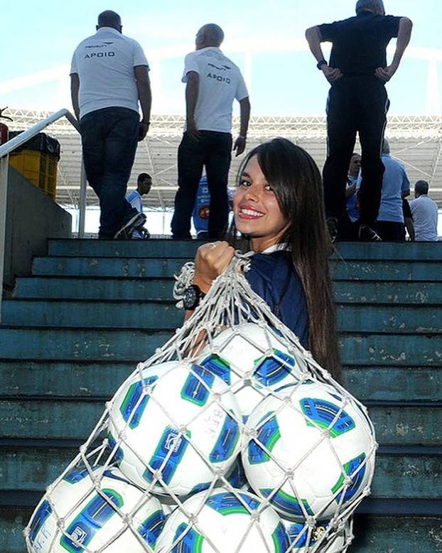 FOTO Nadal ju je gutao očima u Brazilu. Gdje je ova hostesa 11 godina poslije i kako izgleda?