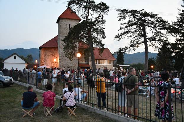 Kloštar: Tradicionalno predvečerje Velike Gospe