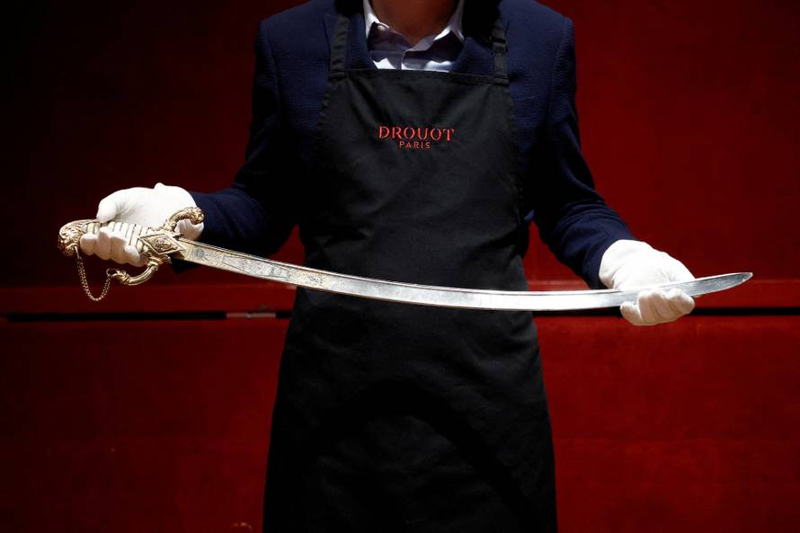 Napoleon's sword to be auctioned in Paris