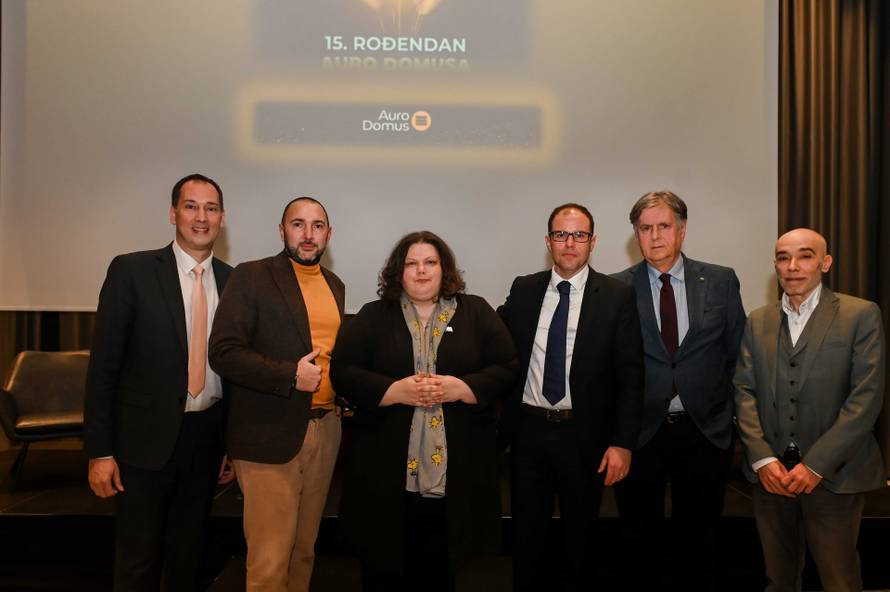 Je li zlato sigurna luka u nesigurnim vremenima? Evo što su rekli stručnjaci na panelu