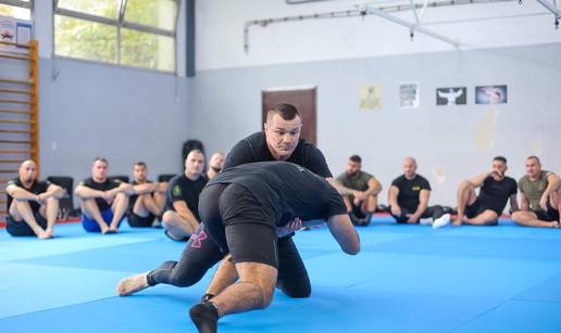 FOTO Hrvatski specijalci uče od legendarnog Cro Copa! 'Ma oni ne trebaju naučiti high kick...'