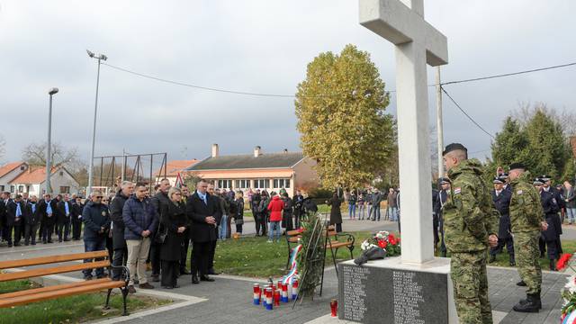 Vukovar: Obilježavanje 30. godišnjice slamanja obrane naselja Lužac i stradanja njegovih mještana