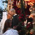 Treći put je istom čovjeku rekla 'da': Prvi poljubac Kourtney i Travisa nakon vjenčanja u Italiji