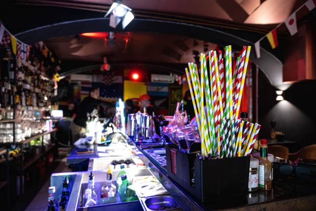 Zagreb: Butchers Barrel bar