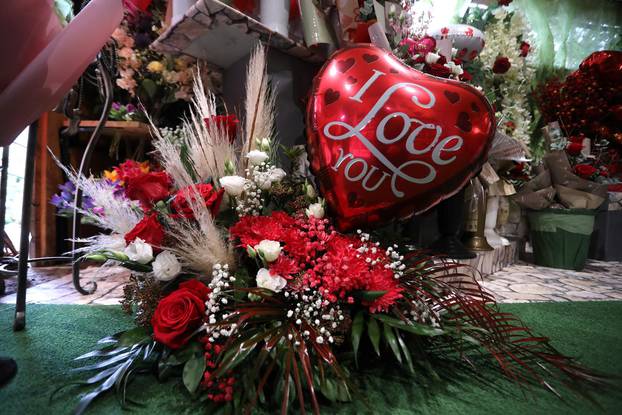 Rijeka: Ponuda cvjetnih aranžmana uoči Valentinova