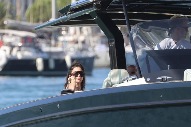 EKSKLUZIVNO Trogir: Nakon četverodnevnog krstarenja Jadranom Jeff Bezos i Lauren Sanchez napustili Hrvatsku