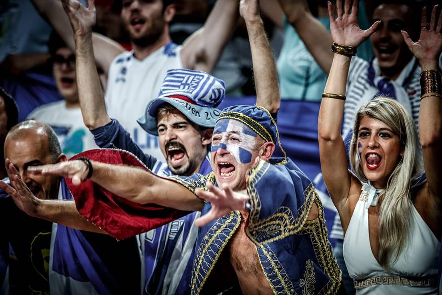 Zaustavili Šveda pa zaboravili - pobijediti! Rusi u polufinalu!