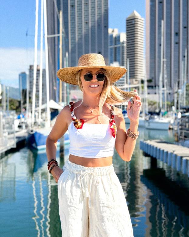 FOTO Kao da je ispala iz raja: Pogledajte nestvarne fotke ove ljepotice s Havaja