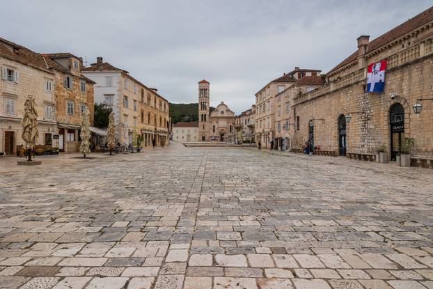 Jesenski ugođaj u gradu Hvaru