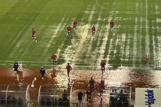 UŽIVO Hajduk - Istra 0-0: Teren nakon kiše izgleda dobro, ali i dalje nema opasnijih prilika...