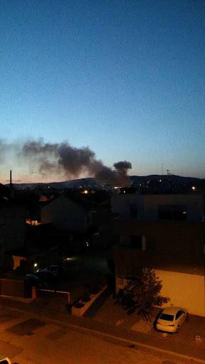 Građane je zabrinuo gust dim: Na Jarunu se zapalio kontejner