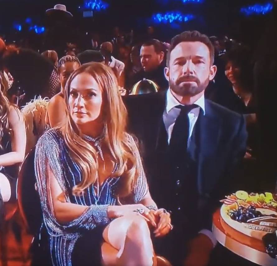 VIDEO J.Lo i Affleck u žustroj raspravi na dodjeli Grammyja: 'Prestani! Lijepo se ponašaj...'