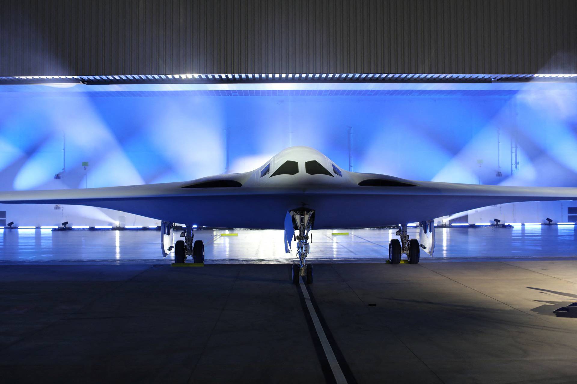 Northrop Grumman unveils B-21 Raider