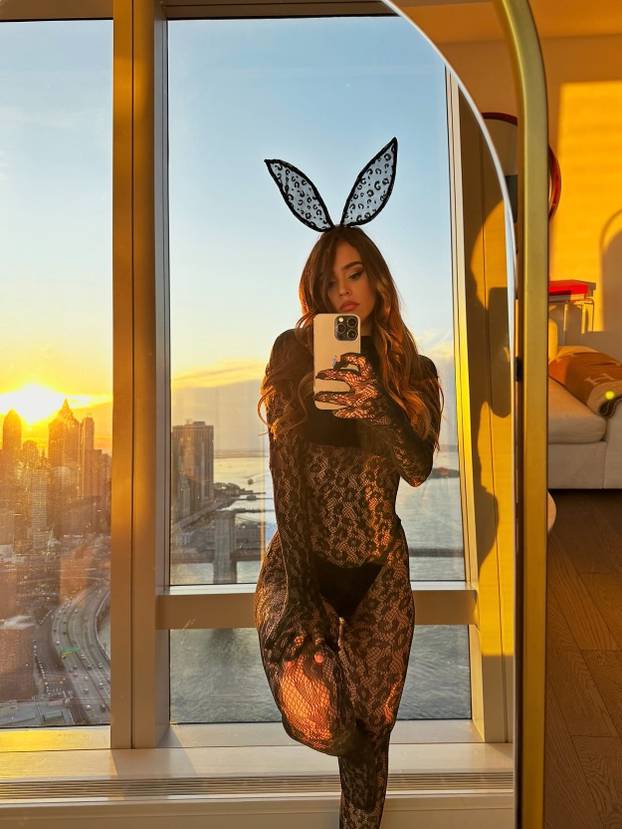 FOTO Navijačima Meksika voli 'golicati maštu', a svijet je zna kao najseksi prognostičarku