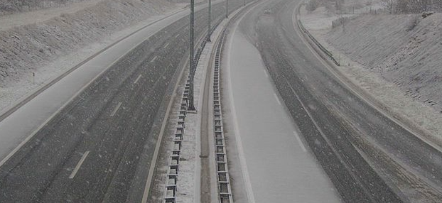 FOTO Pada na Sljemenu, ima ga i na cestama: Pogledajte kako se Hrvatska bijeli na Badnjak!