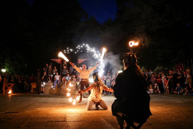 Donja Stubica: Borbe vatrom na Tahijevom viteškom turniru