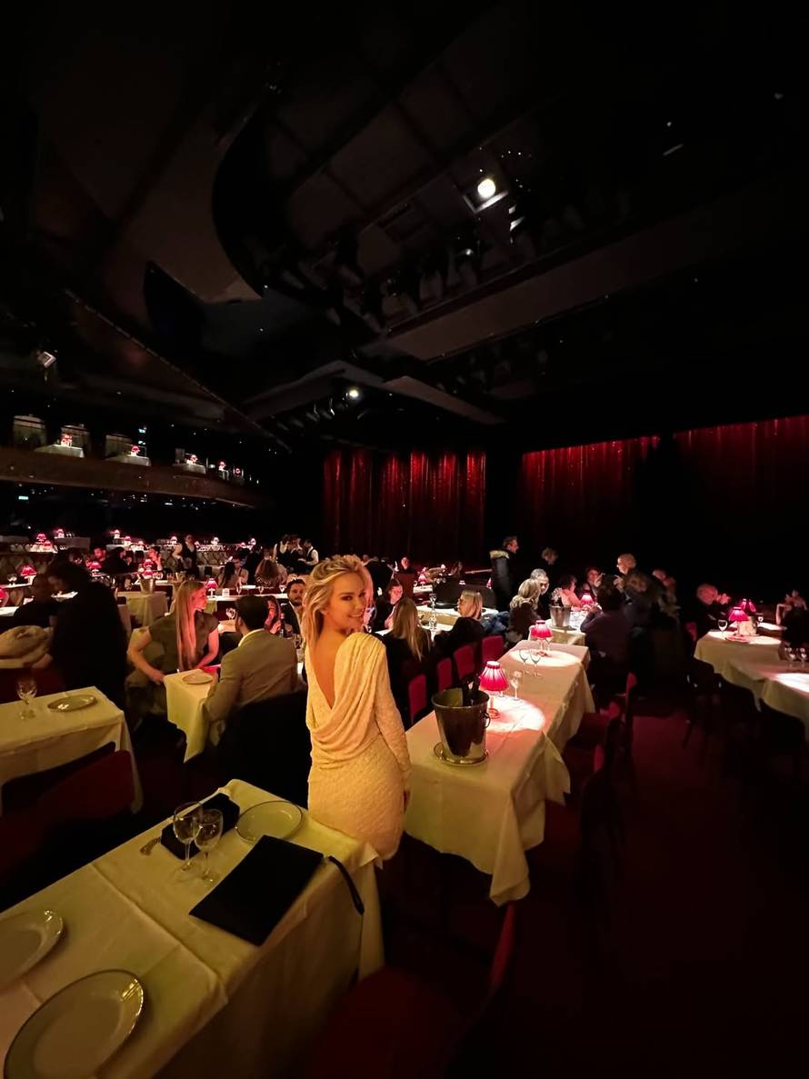 FOTO Pogledajte u čemu se nakon romantičnog vikenda u Parizu s Majom vozio Šime Elez