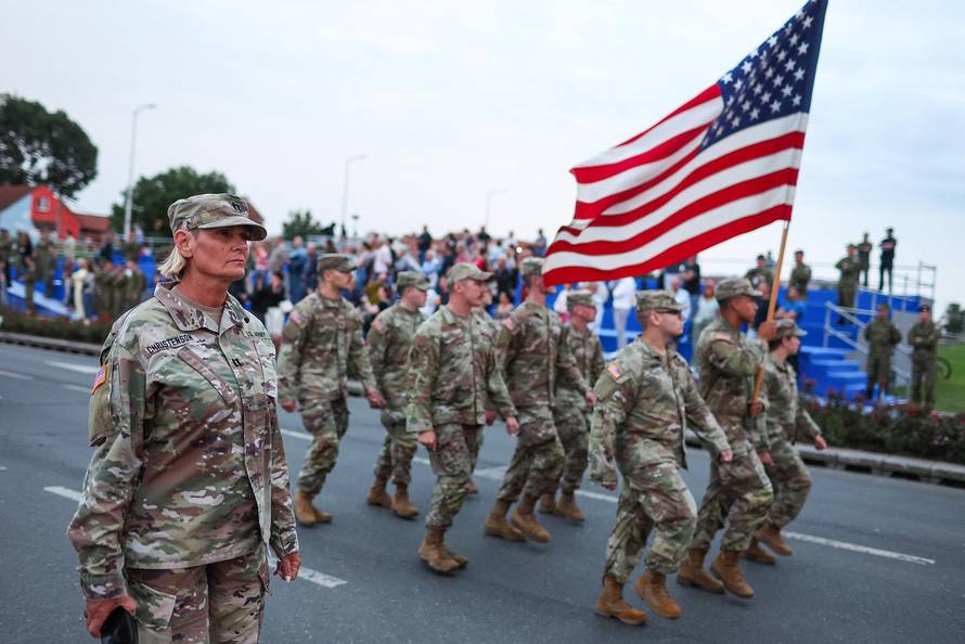 Zagreb: Generalna proba sve?anog vojnog mimohoda