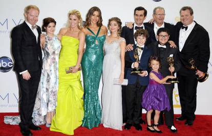 Po četiri Emmyja hit serijama 'Moderna obitelj' i 'Domovina'