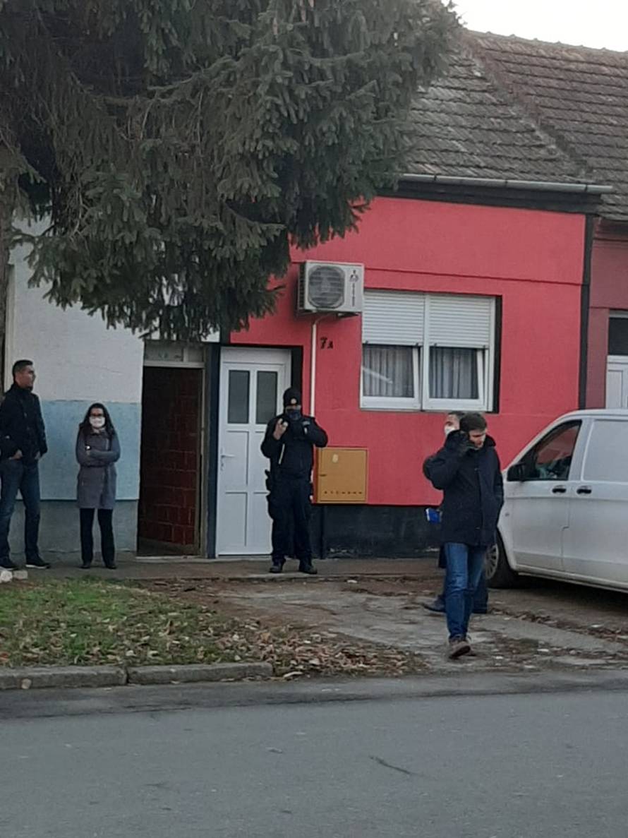 Istraga u Osijeku: U obiteljskoj kući pronašli tijelo mrtve žene, susjedi je vidjeli jučer popodne