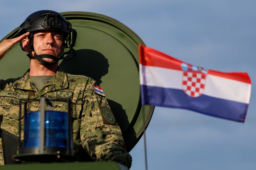 Zagreb: Svečani vojni mimohod u povodu 30 godina VRO Oluja