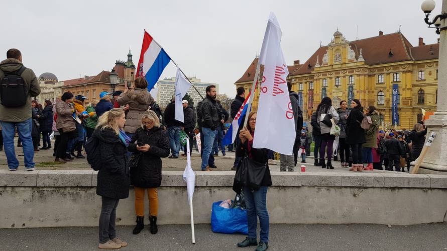 Zagreb: Okupljanje za veliki prosvjed Hrvatska mora bolje