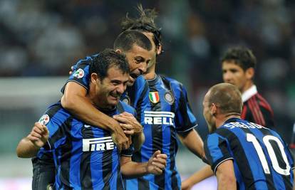 Inter napokon slavio uz hat-trick Dejana Stankovića