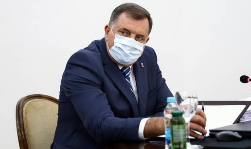 Dodik izbjegao reći hoće li popustiti ultimatutmu Inzka