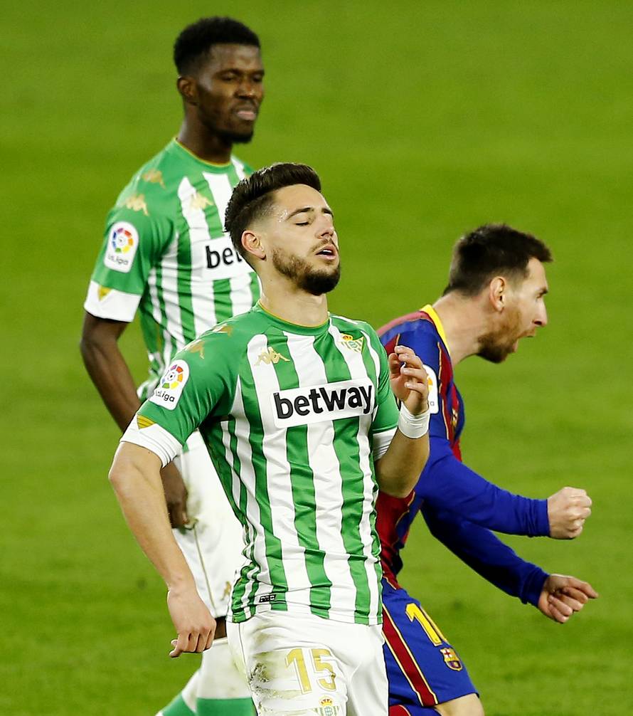 La Liga Santander - Real Betis v FC Barcelona