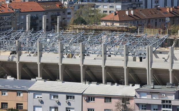 Zagreb: Pogled iz hotela Westin na radove na novom stadionu u Kranjčevićevoj ulici