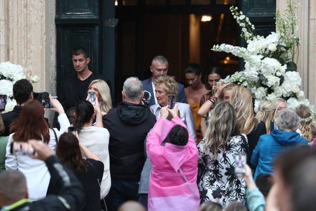 ARHIVA - 2024. Dubrovnik: Vjenčanje Nicole Artukovich i Liama Stewarta u crkvi sv.Ignacija