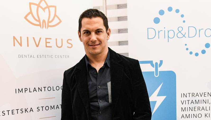 Tuka je bio poznat po ulozi iz 'Zabranjene ljubavi': Evo gdje su zvijezde te serije danas...