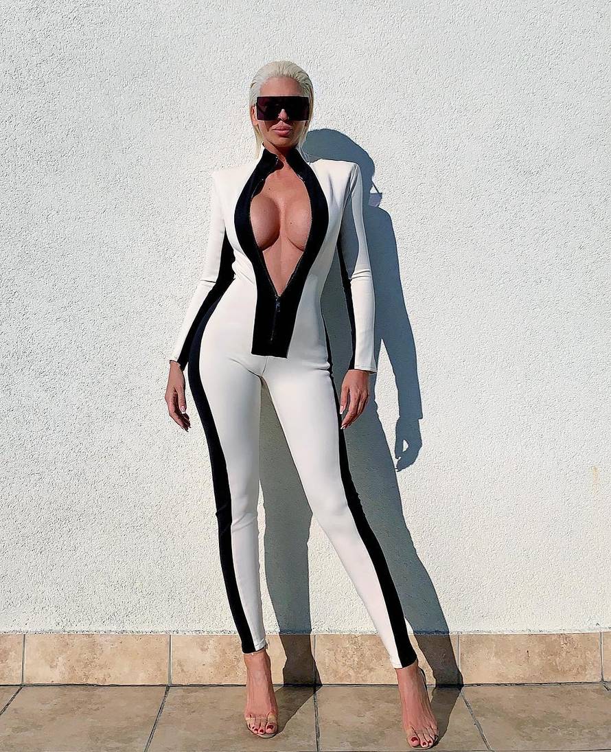Jelena Karleuša još oplakuje majčin gubitak: 'Teško mi je...'