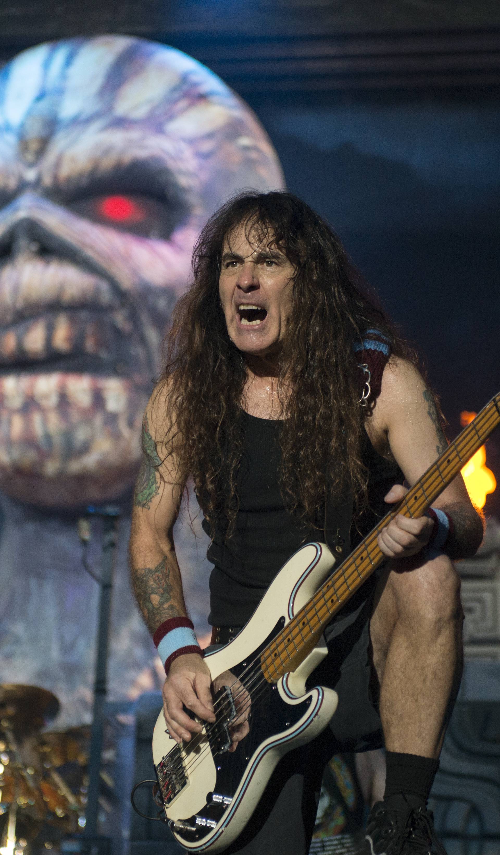 IRON MAIDEN 15/4/16 LA FORUM SHOW 1 