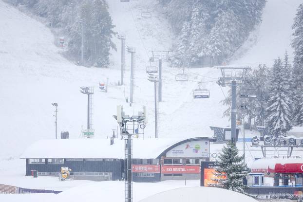Prvi snijeg na planini Bjelašnici