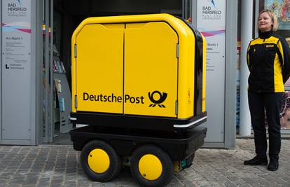 Pomoć na četiri kotača: Roboti poštari pomagat će u dostavi