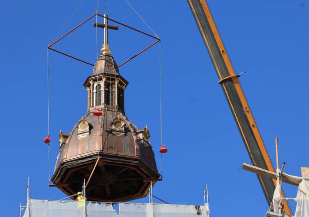 Zagreb: Podignuta prva kupola na tornjeve bazilike Presvetog Srca Isusova