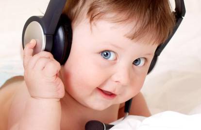 Glazba smiruje tjeskobu kod djece i potiče ih na brži razvoj